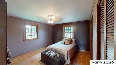 225 Parkridge Drive Mason City IA 50401