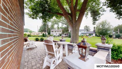 225 Parkridge Drive Mason City IA 50401