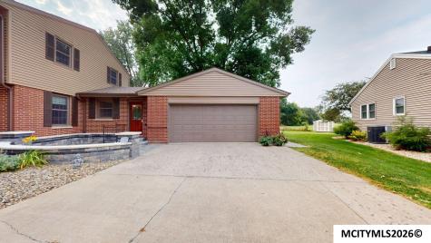 225 Parkridge Drive Mason City IA 50401