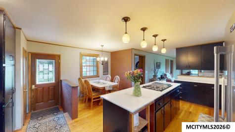 225 Parkridge Drive Mason City IA 50401
