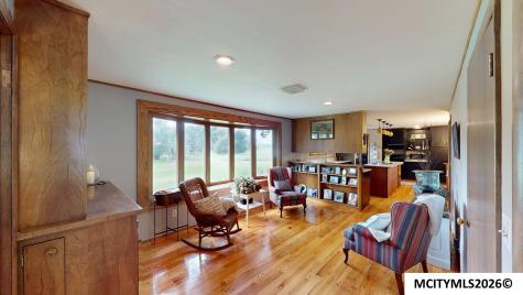 225 Parkridge Drive Mason City IA 50401