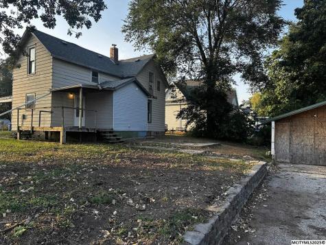 605 Grove Street Plymouth IA 50464