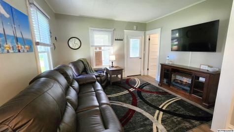 318 E Walnut Manly IA 50456