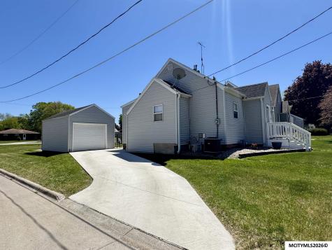 301 S Indiana Avenue Mason City IA 50401