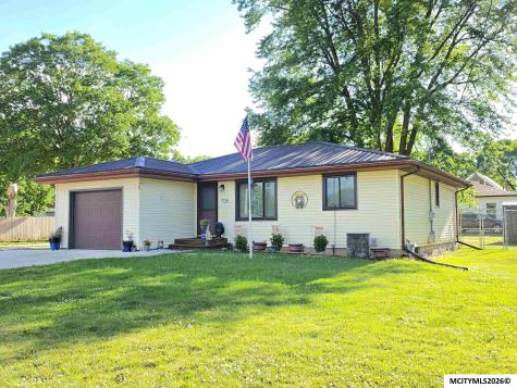 728 S Harrison Mason City IA 50401