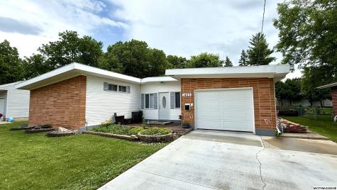 1453 3rd SE Mason City IA 50401