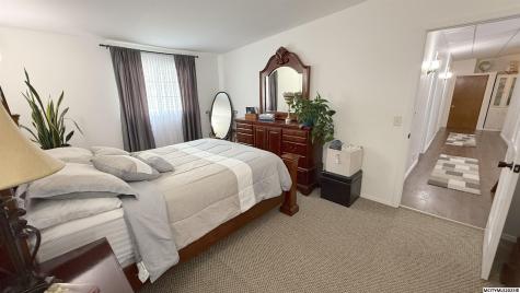 1453 3rd SE Mason City IA 50401