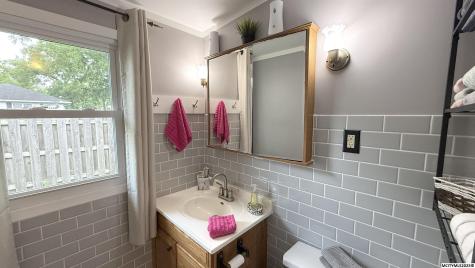 1453 3rd SE Mason City IA 50401