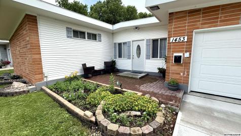 1453 3rd SE Mason City IA 50401