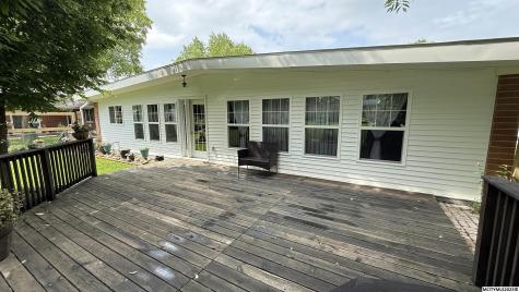 1453 3rd SE Mason City IA 50401