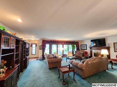 3511 19th SW Mason City IA 50401