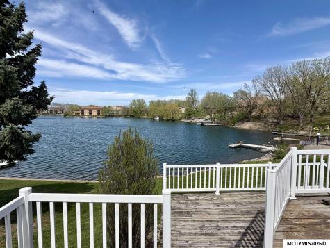 900 Briarstone Drive Mason City IA 50401