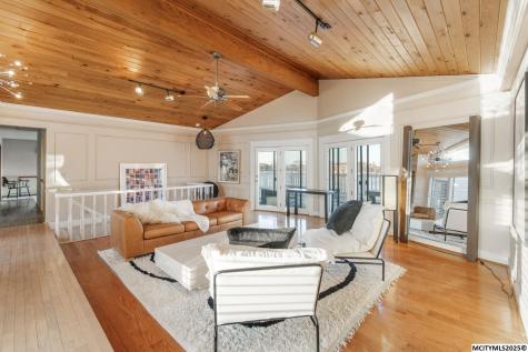 900 Briarstone Drive Mason City IA 50401