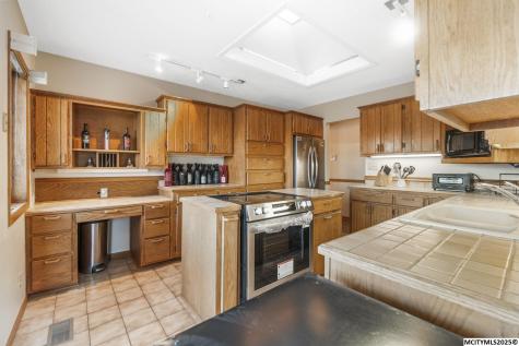 900 Briarstone Drive Mason City IA 50401