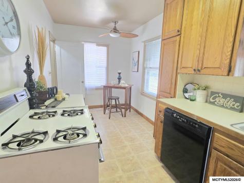 1046 1st NE Mason City IA 50401