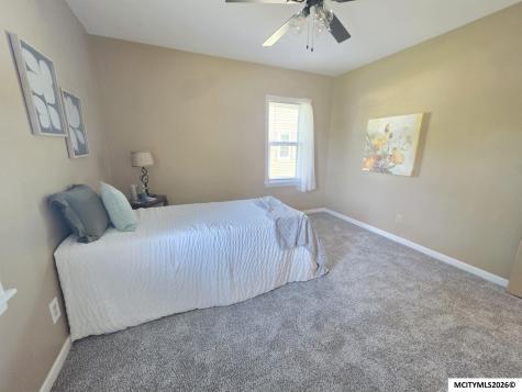 1046 1st NE Mason City IA 50401