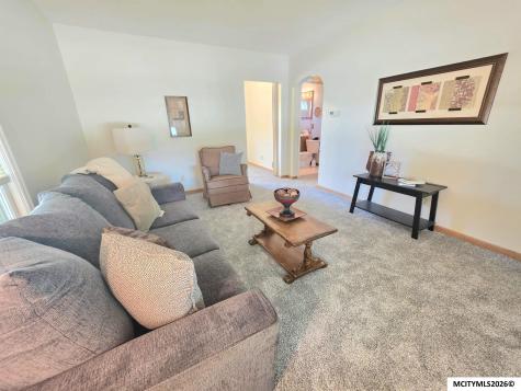 1046 1st NE Mason City IA 50401
