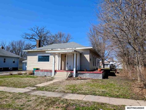 336 E Main Street Manly IA 50456