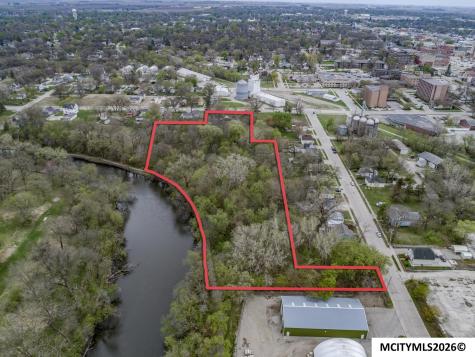 516 4th NE Mason City IA 50401