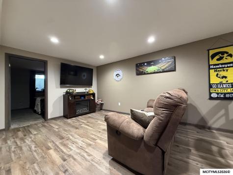 510 8th Street NW Nora Springs IA 50458