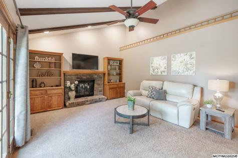 5 Quarry Road Mason City IA 50401