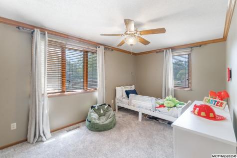 5 Quarry Road Mason City IA 50401