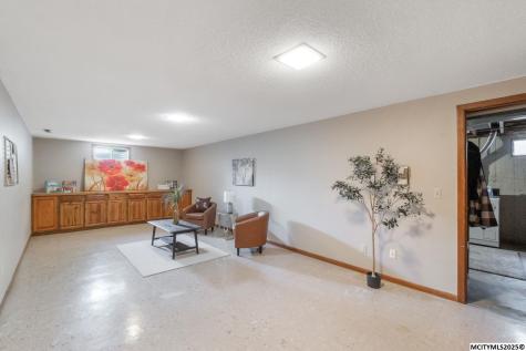 5 Quarry Road Mason City IA 50401