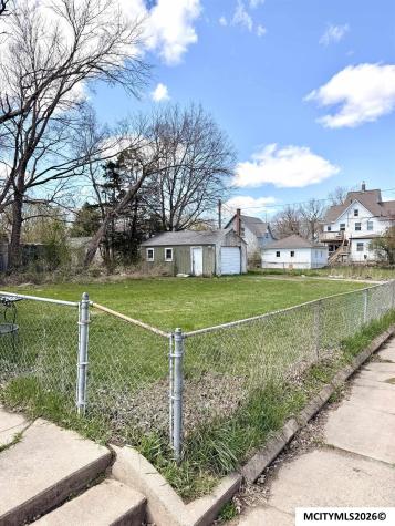552 8th SE Mason City IA 50401