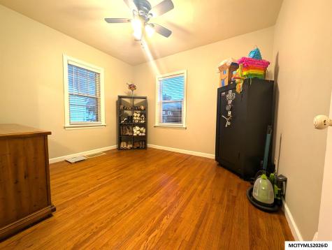 716 9th NE Mason City IA 50401