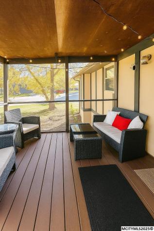 18 N Willowgreen Court Mason City IA 50401