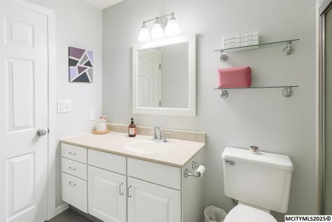 18 N Willowgreen Court Mason City IA 50401