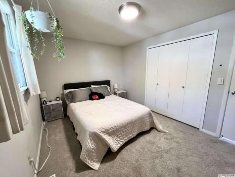 18 N Willowgreen Court Mason City IA 50401