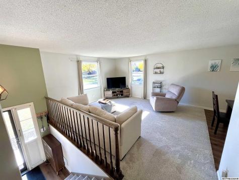 18 N Willowgreen Court Mason City IA 50401