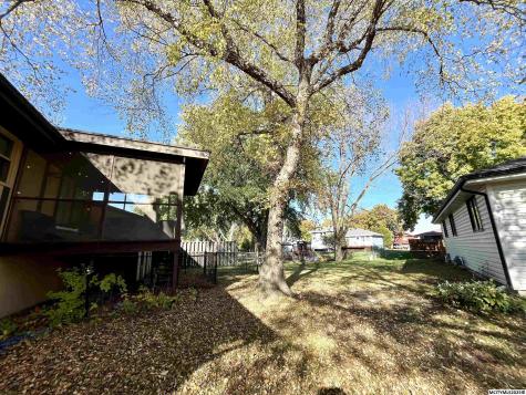 18 N Willowgreen Court Mason City IA 50401