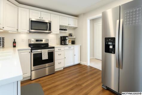 18 N Willowgreen Court Mason City IA 50401