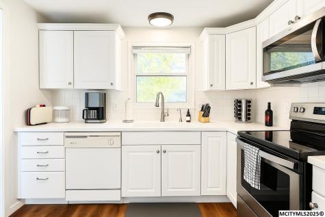 18 N Willowgreen Court Mason City IA 50401