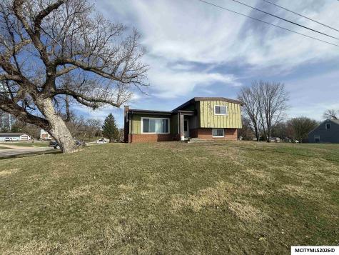 305 S 11th Street Forest City IA 50436