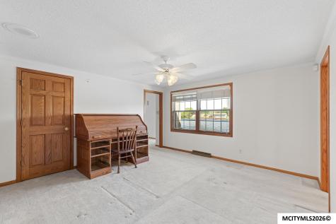 278 Lakeview Drive Mason City IA 50401