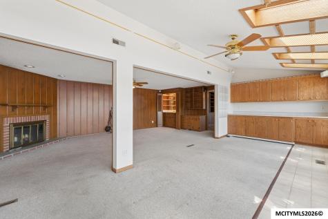278 Lakeview Drive Mason City IA 50401