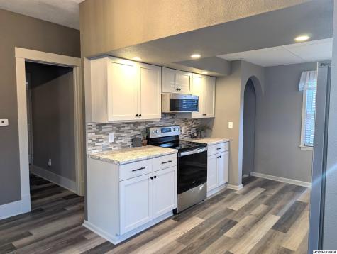 313 S Louisiana Mason City IA 50401