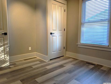 313 S Louisiana Mason City IA 50401