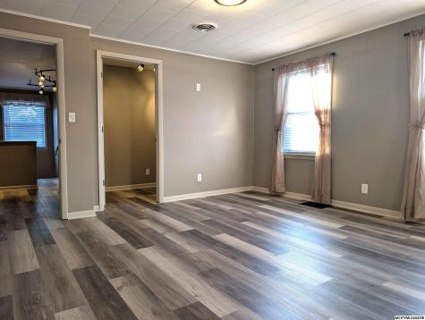 313 S Louisiana Mason City IA 50401