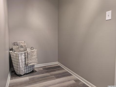 313 S Louisiana Mason City IA 50401