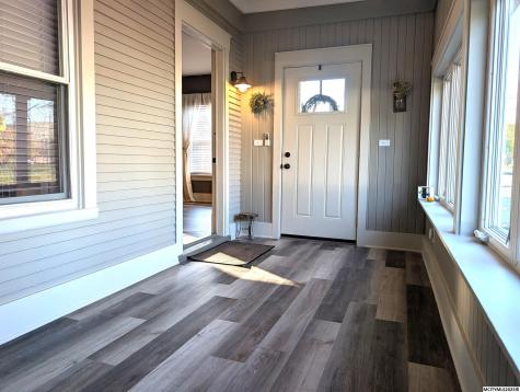 313 S Louisiana Mason City IA 50401