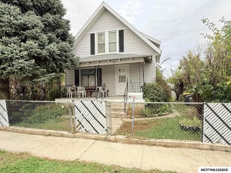 1533 N Jefferson Avenue Mason City IA 50401