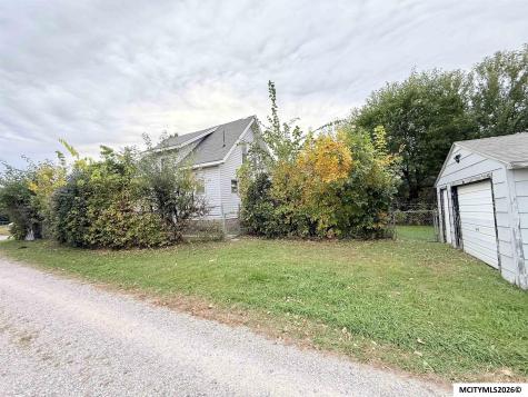 1533 N Jefferson Avenue Mason City IA 50401