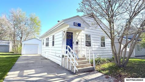 224 13th SE Mason City IA 50401