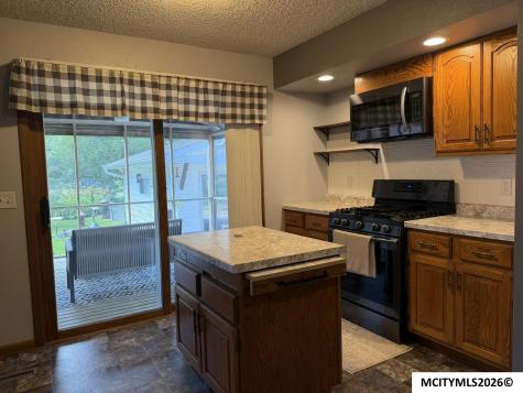 1302 N Adams Mason City IA 50401