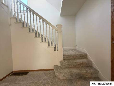 1302 N Adams Mason City IA 50401
