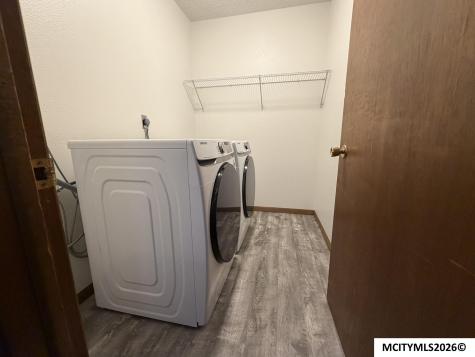 1302 N Adams Mason City IA 50401